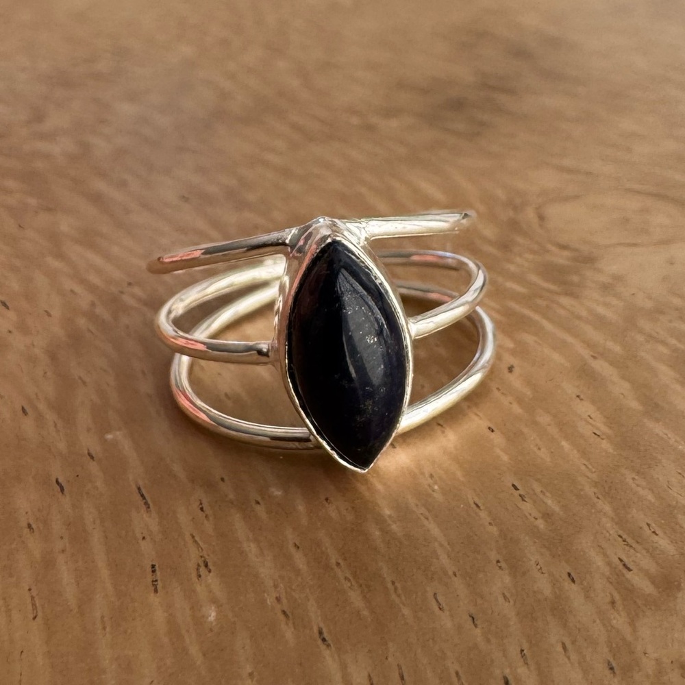 NWOT Sundance Hearthsong Ring, Lapis Lazuli, Sterling Silver